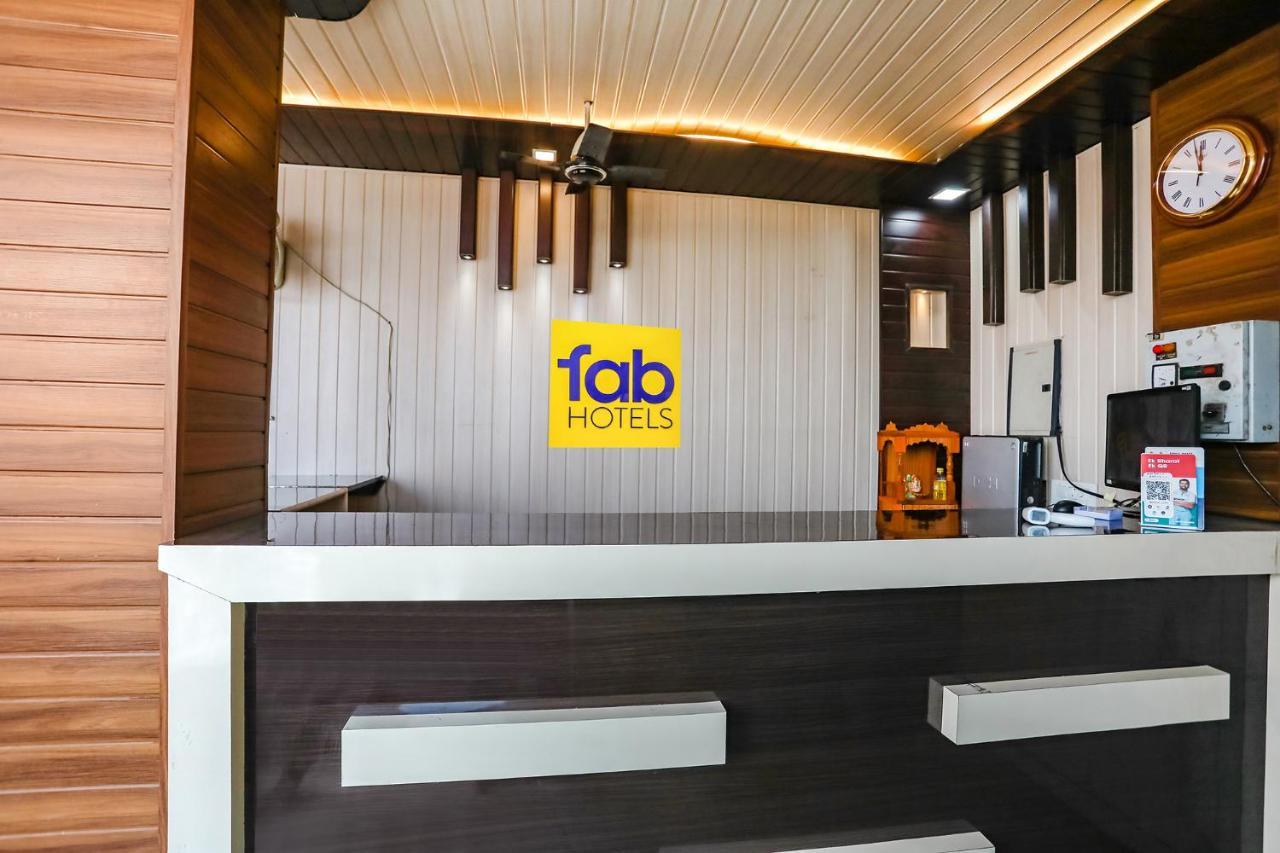 Fabhotel Jms Residency Dehradún Kültér fotó